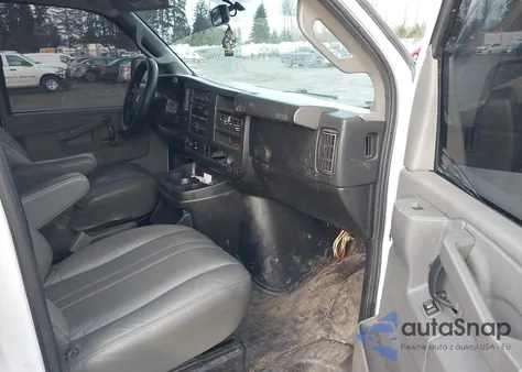 2018 Chevrolet Express 2500 Work Van z USA, uszkodzony, nr VIN 1GCWGBFP7J1254001